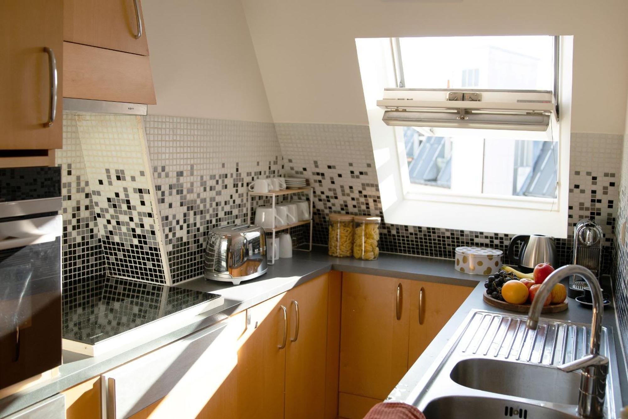 Eiffel & Invalides - 1br - Cityapartmentstay Parijs